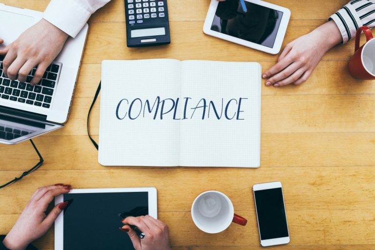 Saiba como o compliance pode prevenir a sua empresa de grandes problemas com fraudes e ainda cumprir o que determina a Lei Anticorrupção.